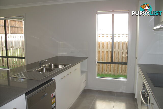 45 Moorinya Circuit PIMPAMA QLD 4209