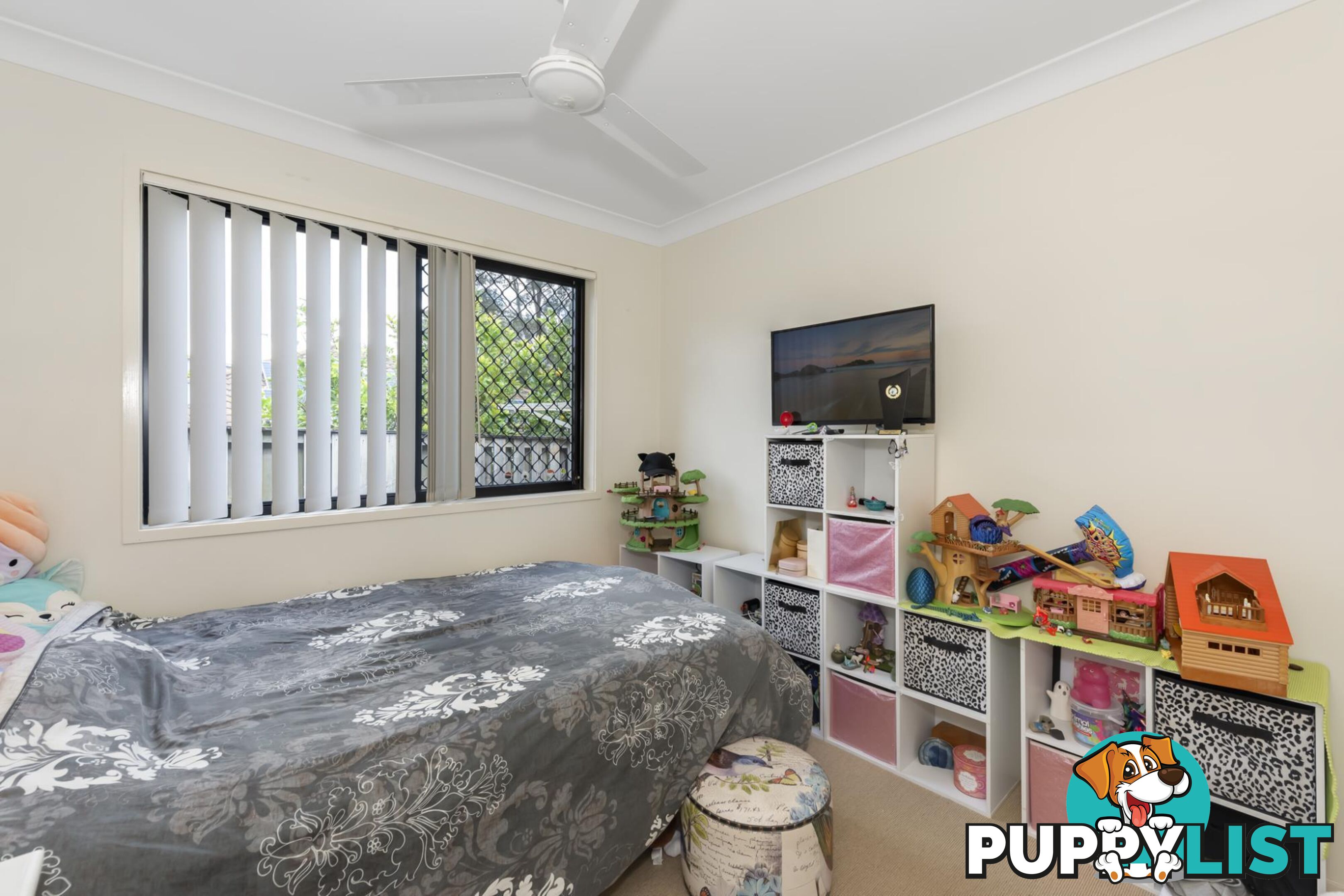 17 Gerard Street PACIFIC PINES QLD 4211