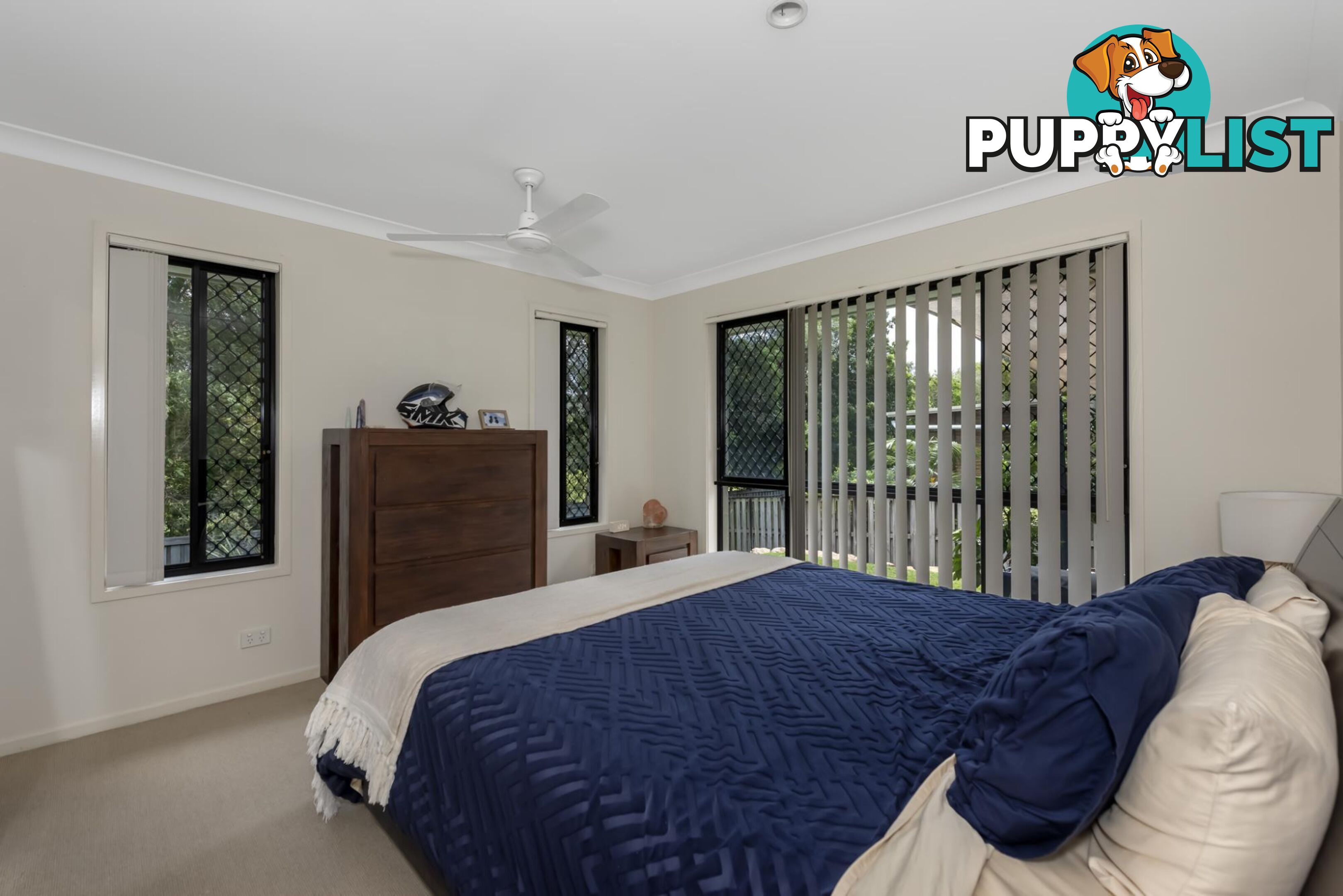 17 Gerard Street PACIFIC PINES QLD 4211