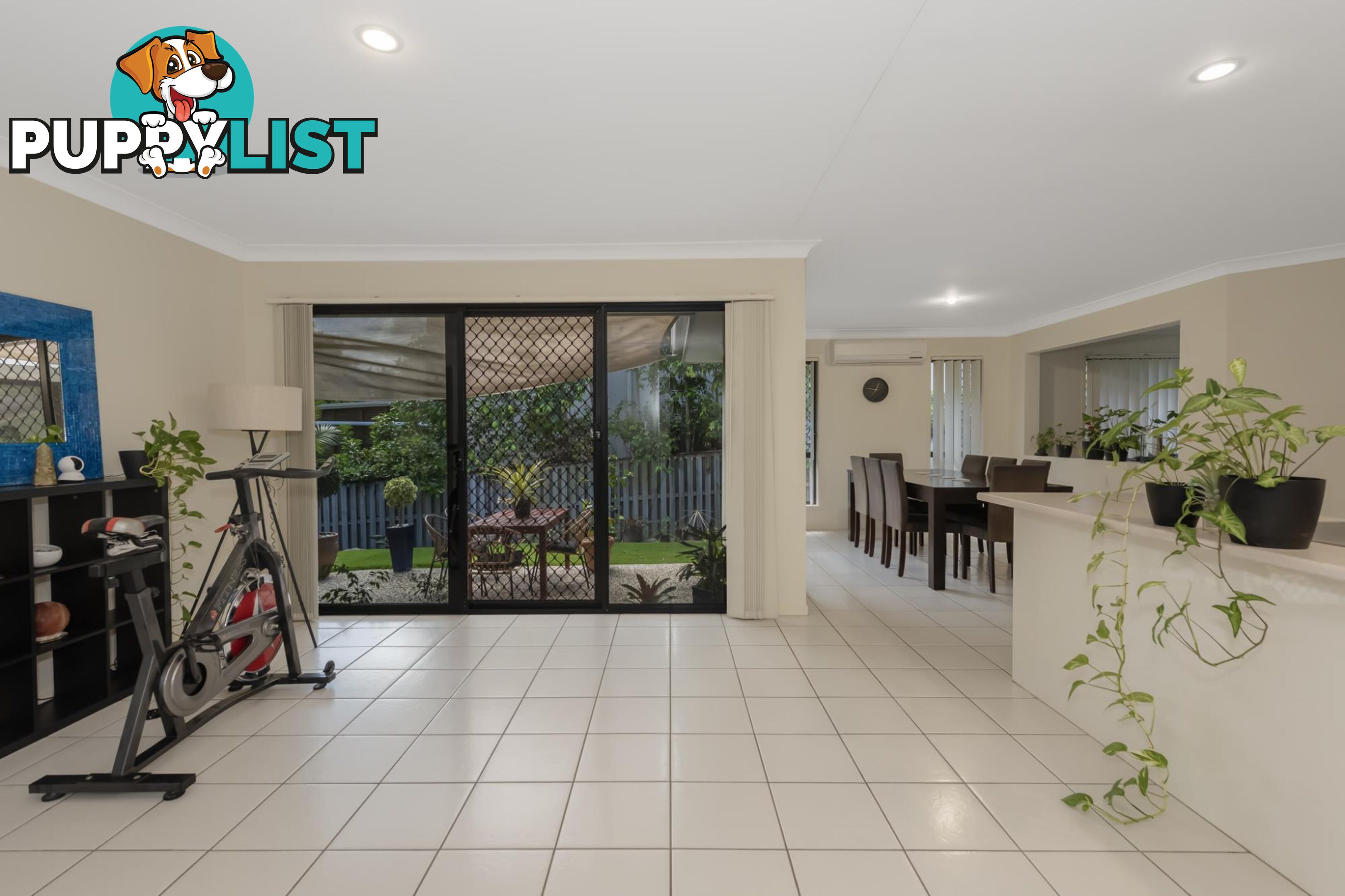 17 Gerard Street PACIFIC PINES QLD 4211