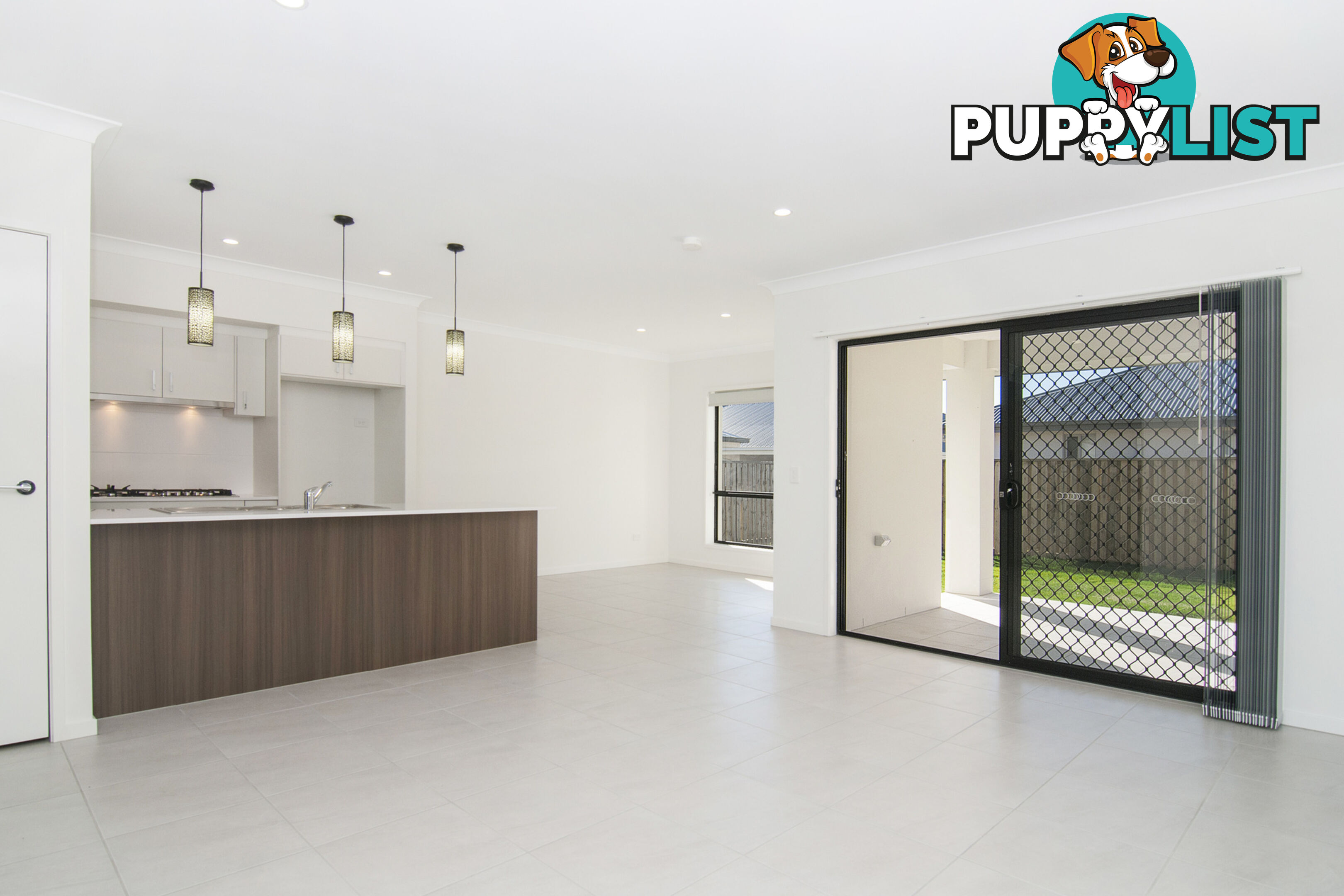 28 Moorinya Circuit PIMPAMA QLD 4209