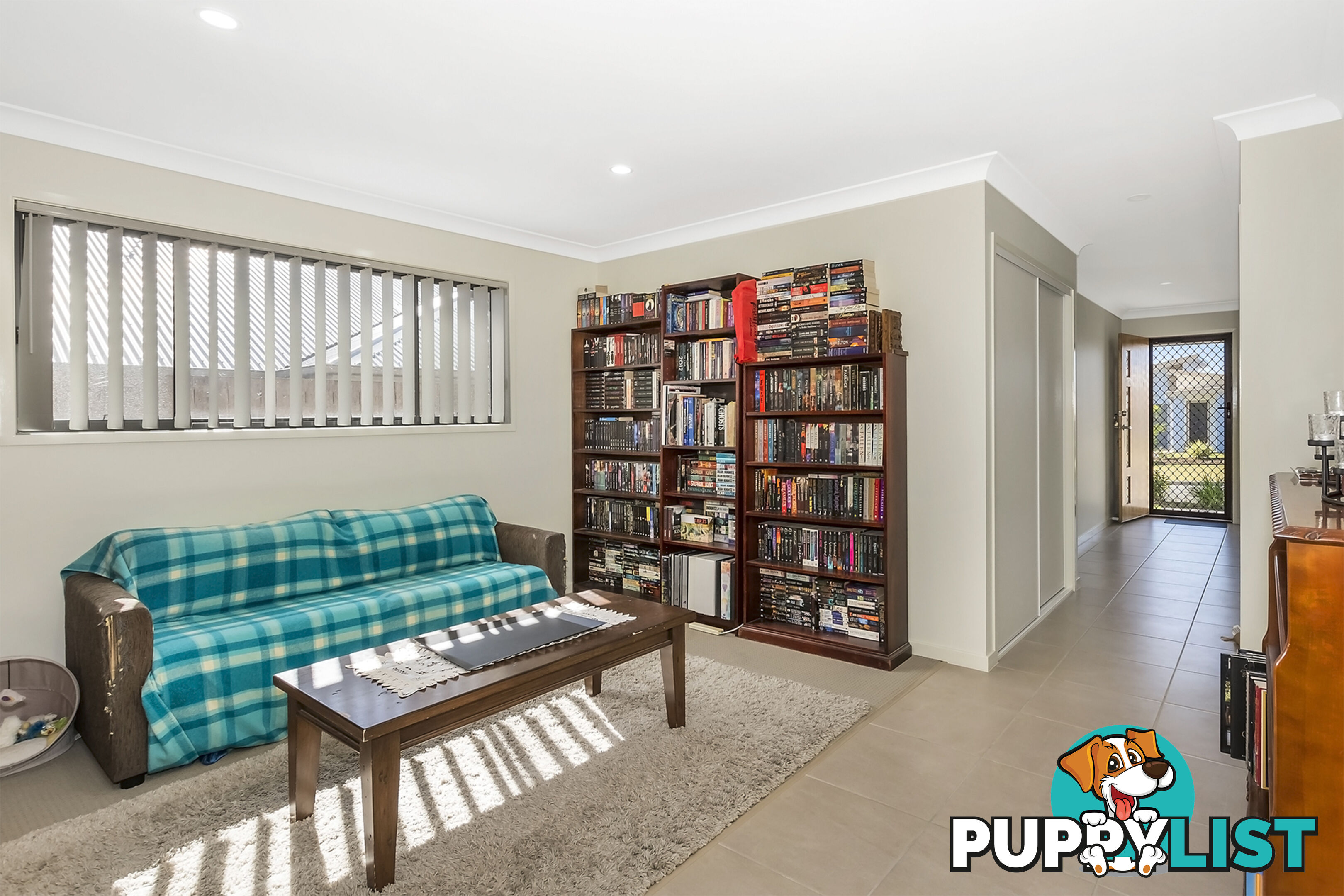 12 Hazel Street PIMPAMA QLD 4209