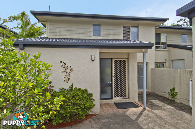 1/30 Stretton Drive HELENSVALE QLD 4212