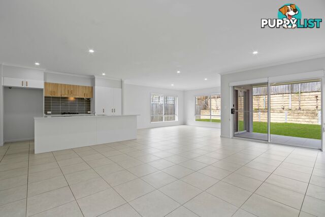 71 Girtin Circuit PIMPAMA QLD 4209