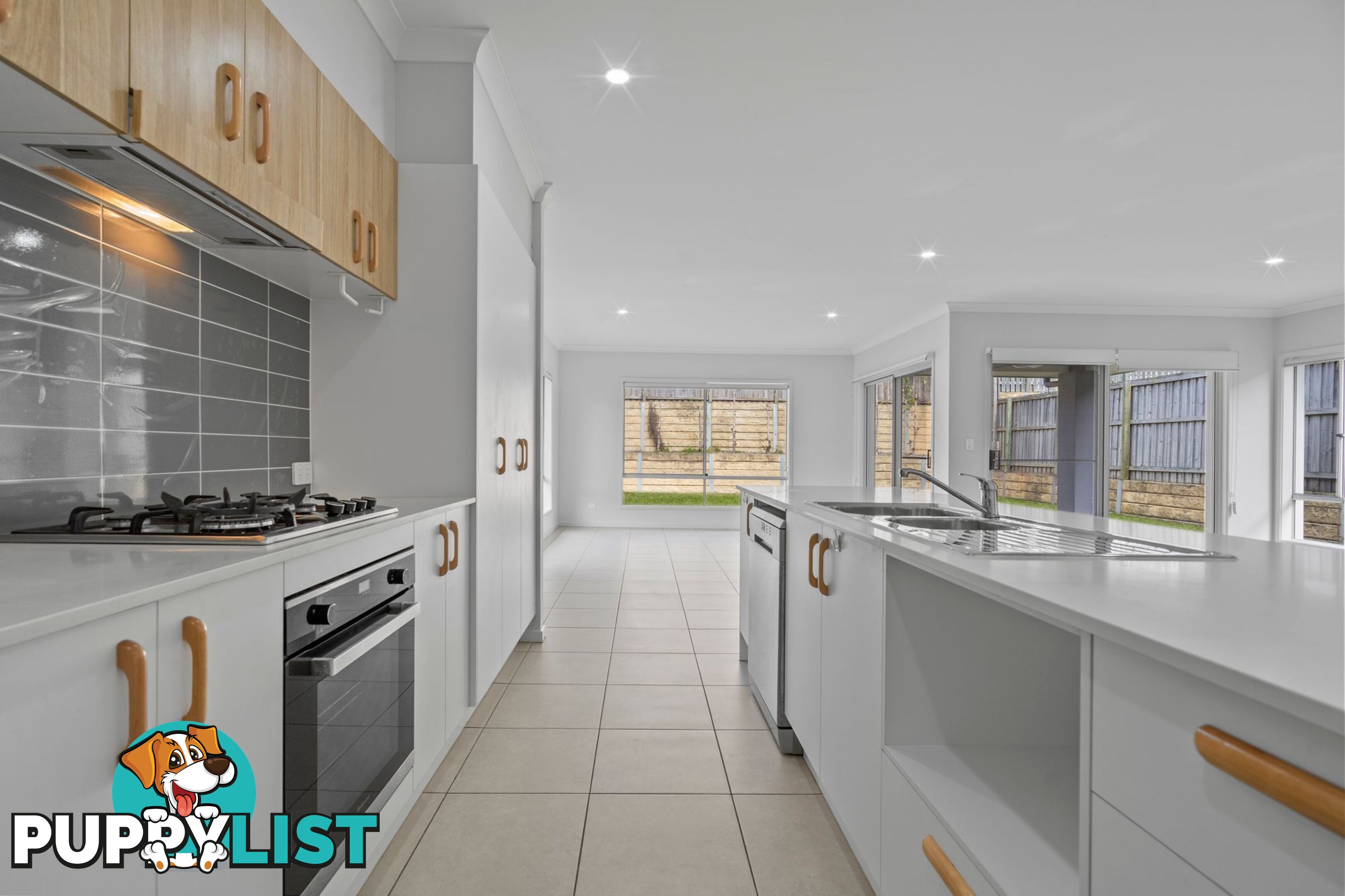 71 Girtin Circuit PIMPAMA QLD 4209
