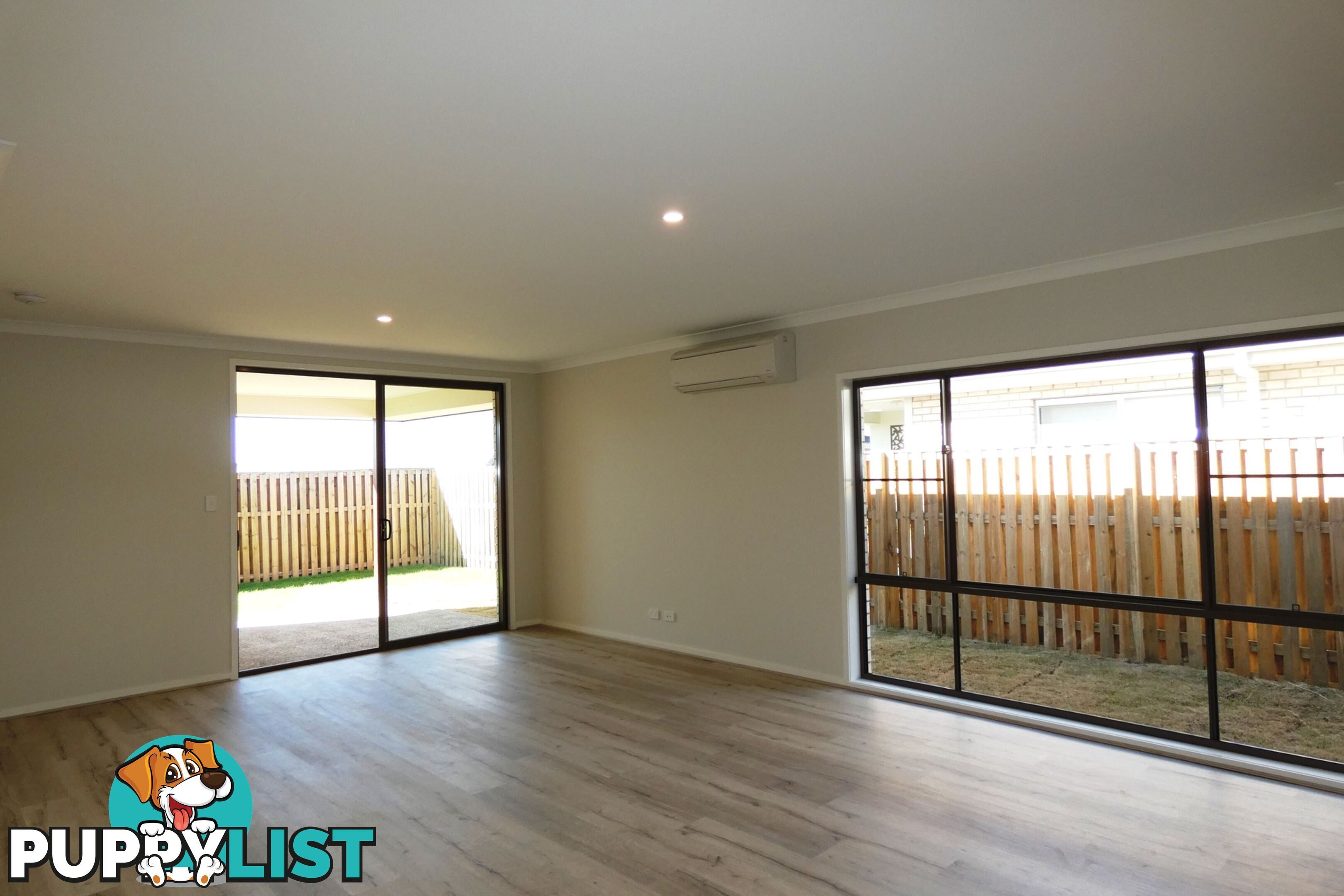 12 Lindeman Circuit PIMPAMA QLD 4209