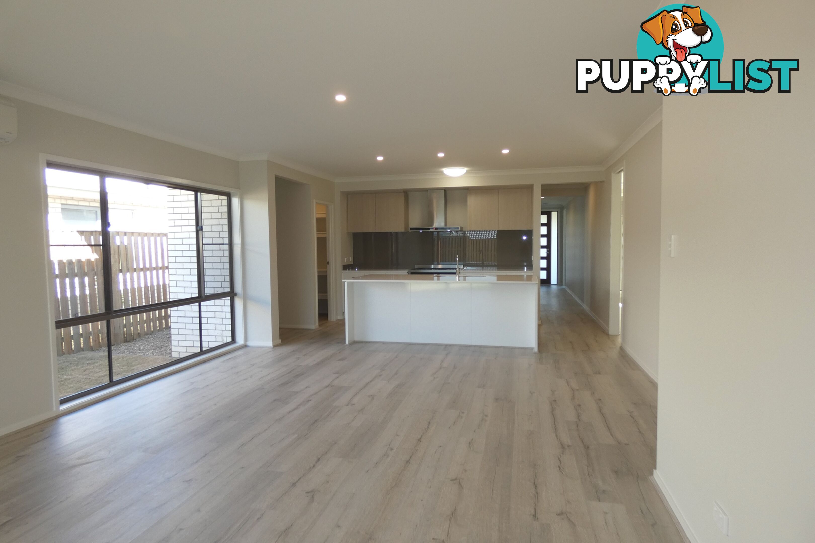 12 Lindeman Circuit PIMPAMA QLD 4209