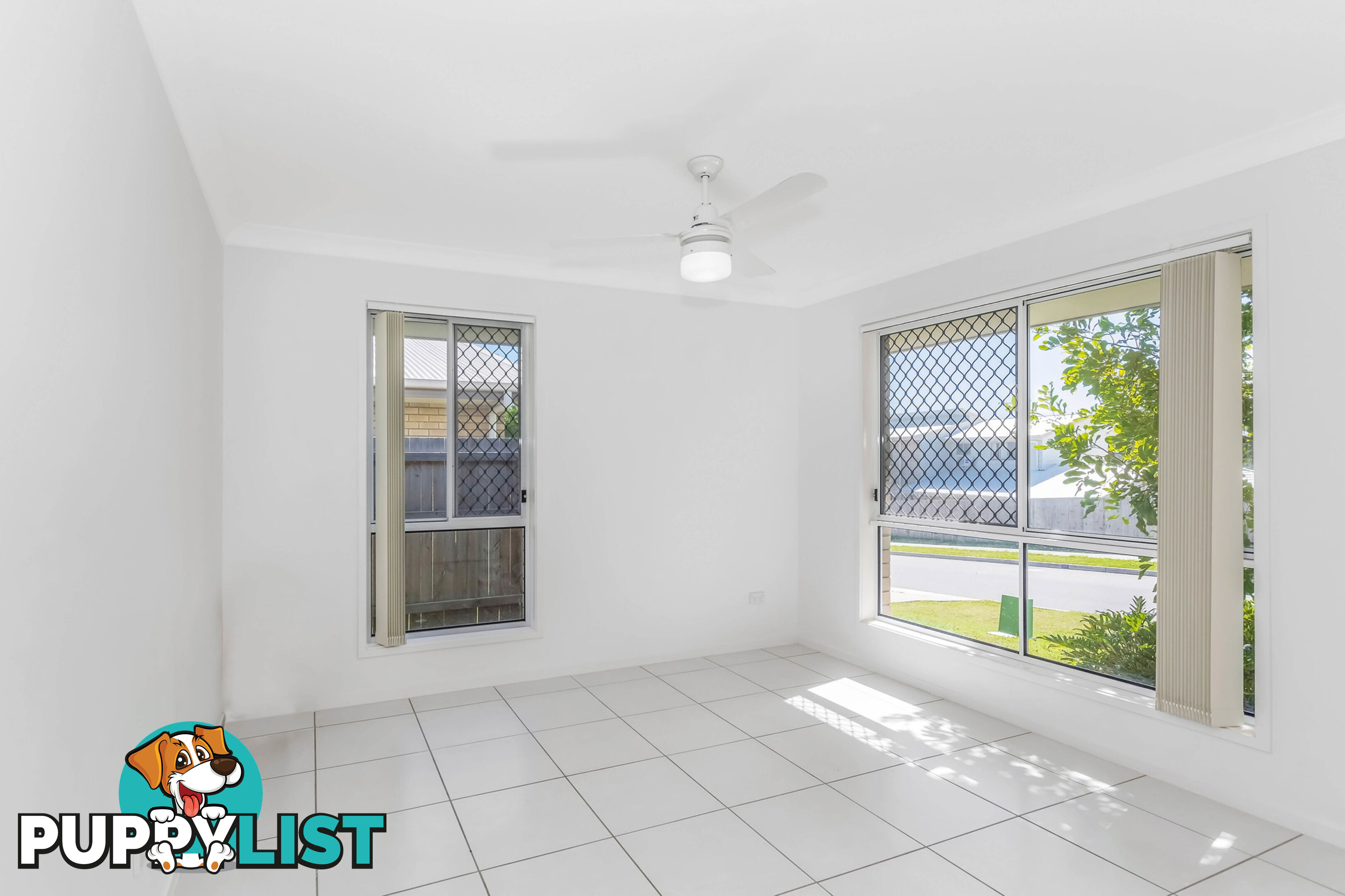 14 Steven Crescent PIMPAMA QLD 4209