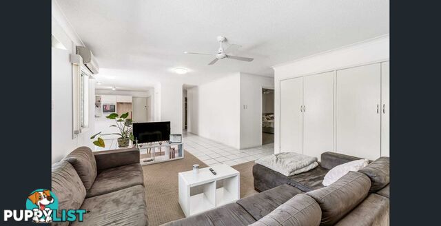 2 Park Avenue BROADBEACH WATERS QLD 4218