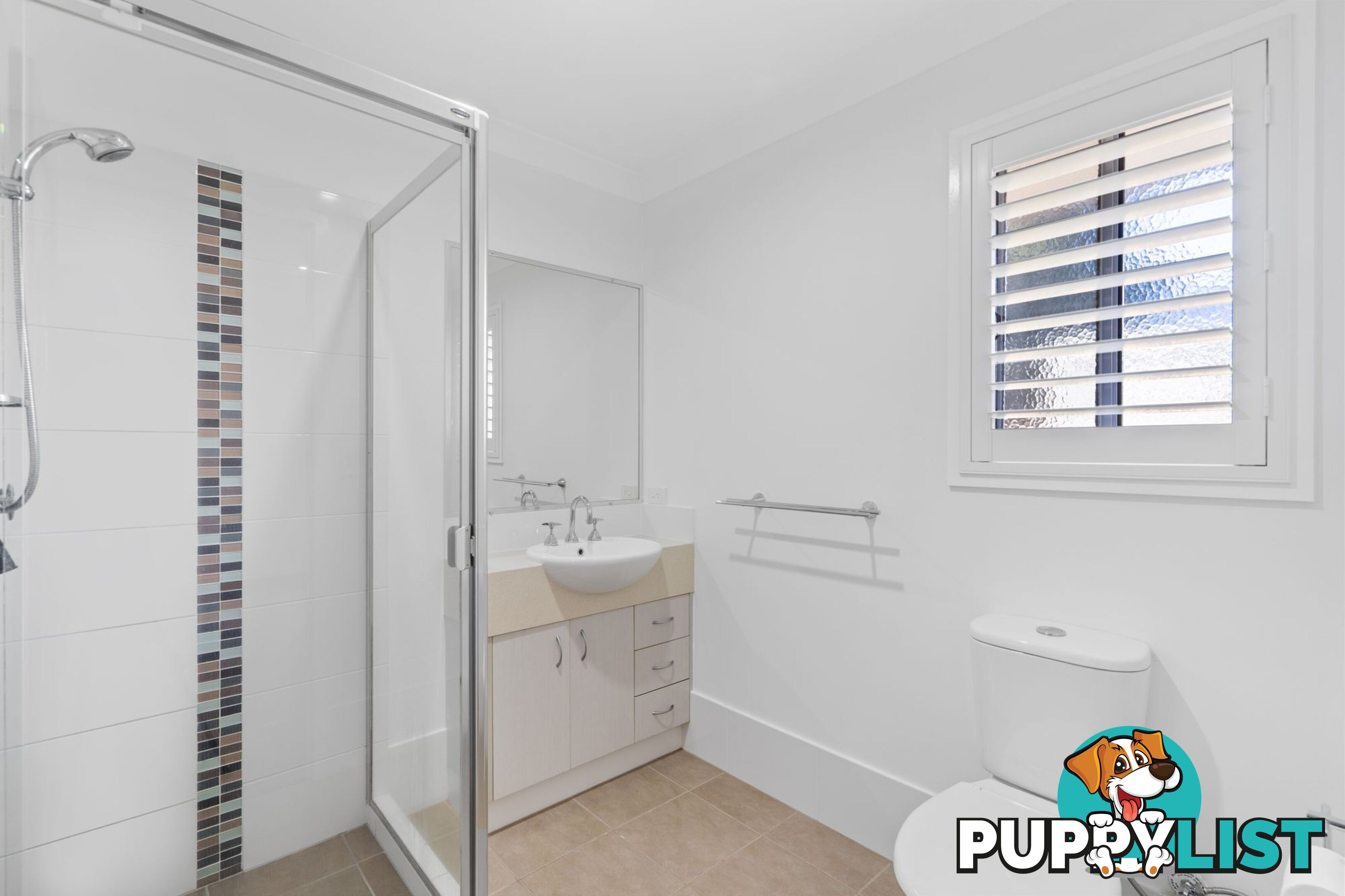 7 Benjamin Street PIMPAMA QLD 4209