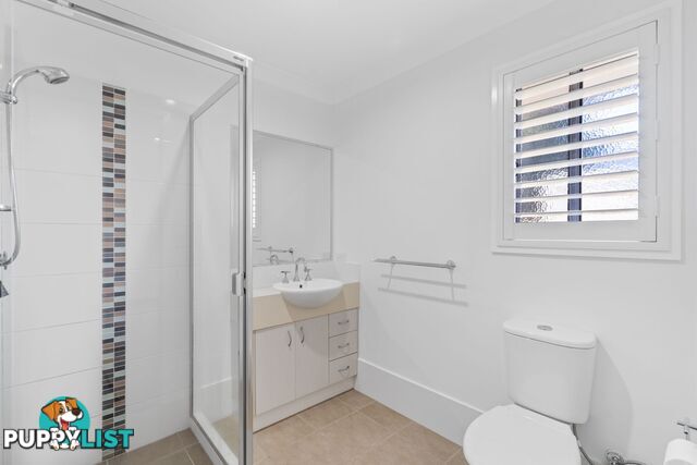 7 Benjamin Street PIMPAMA QLD 4209