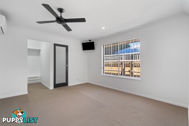 7 Benjamin Street PIMPAMA QLD 4209