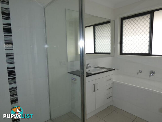 12 Ferngrove Street PIMPAMA QLD 4209