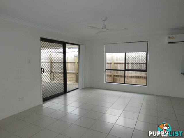 12 Ferngrove Street PIMPAMA QLD 4209