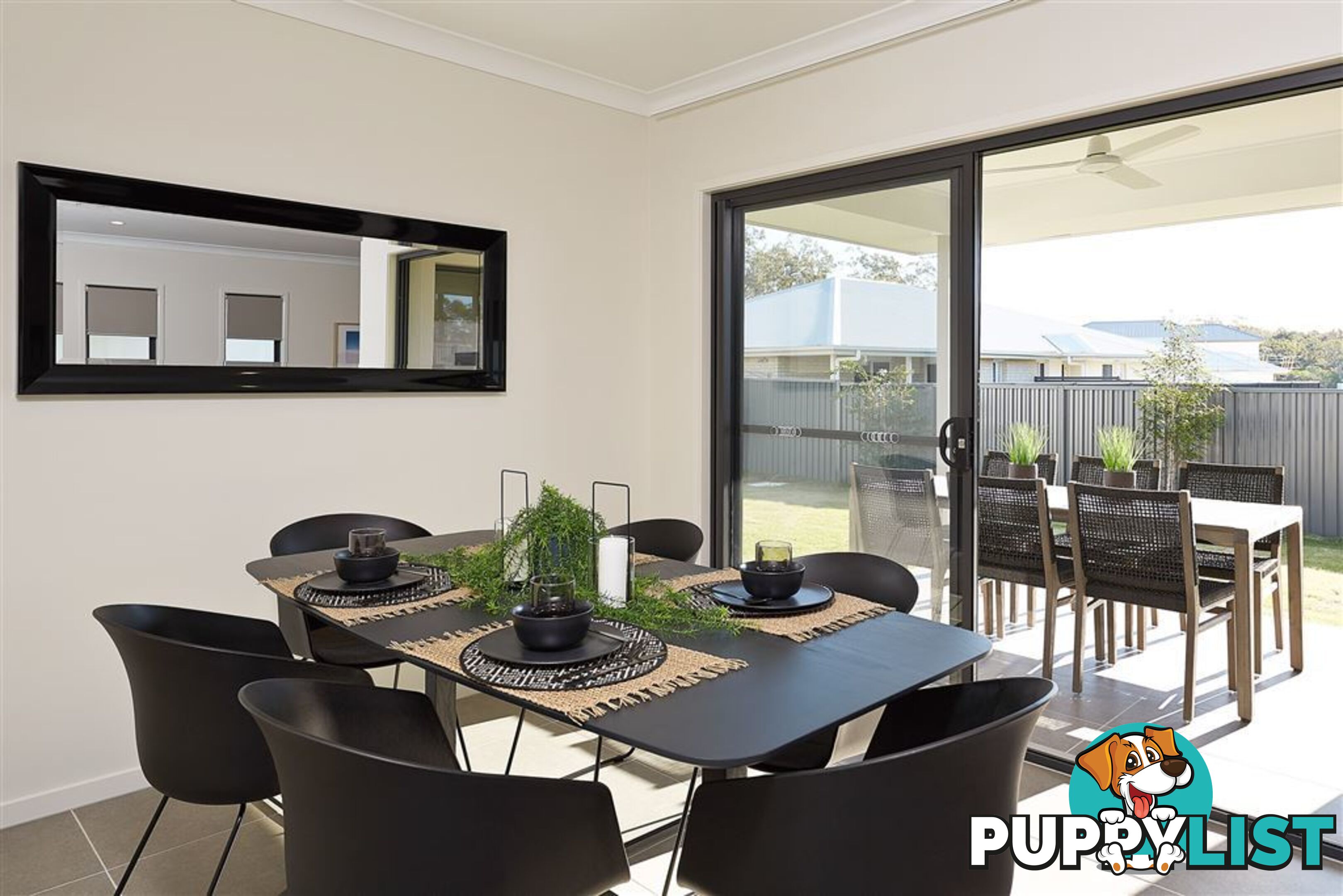 10 Azure Way COOMERA QLD 4209