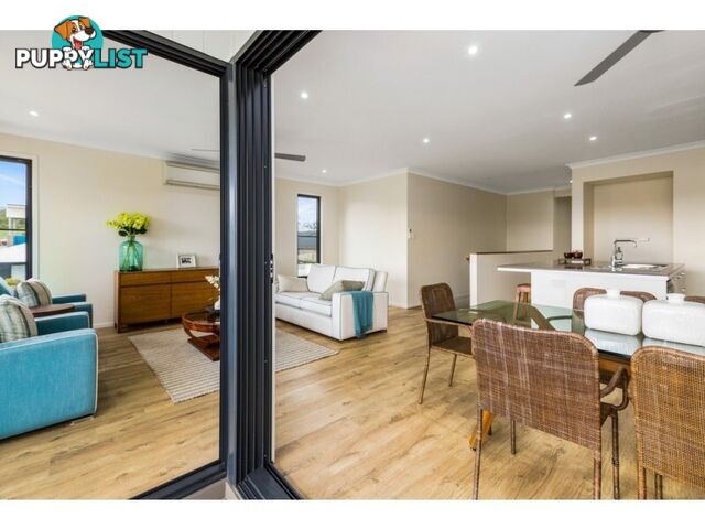 33 Blossom Street YARRABILBA QLD 4207