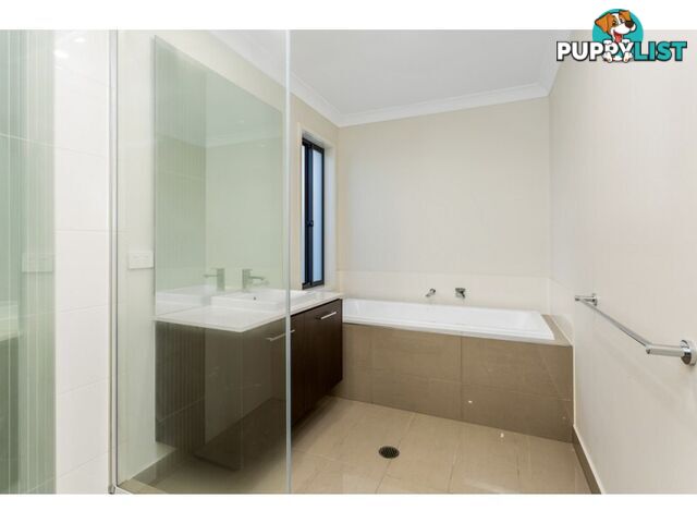 33 Blossom Street YARRABILBA QLD 4207