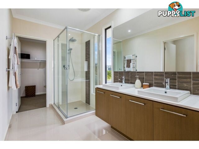 33 Blossom Street YARRABILBA QLD 4207
