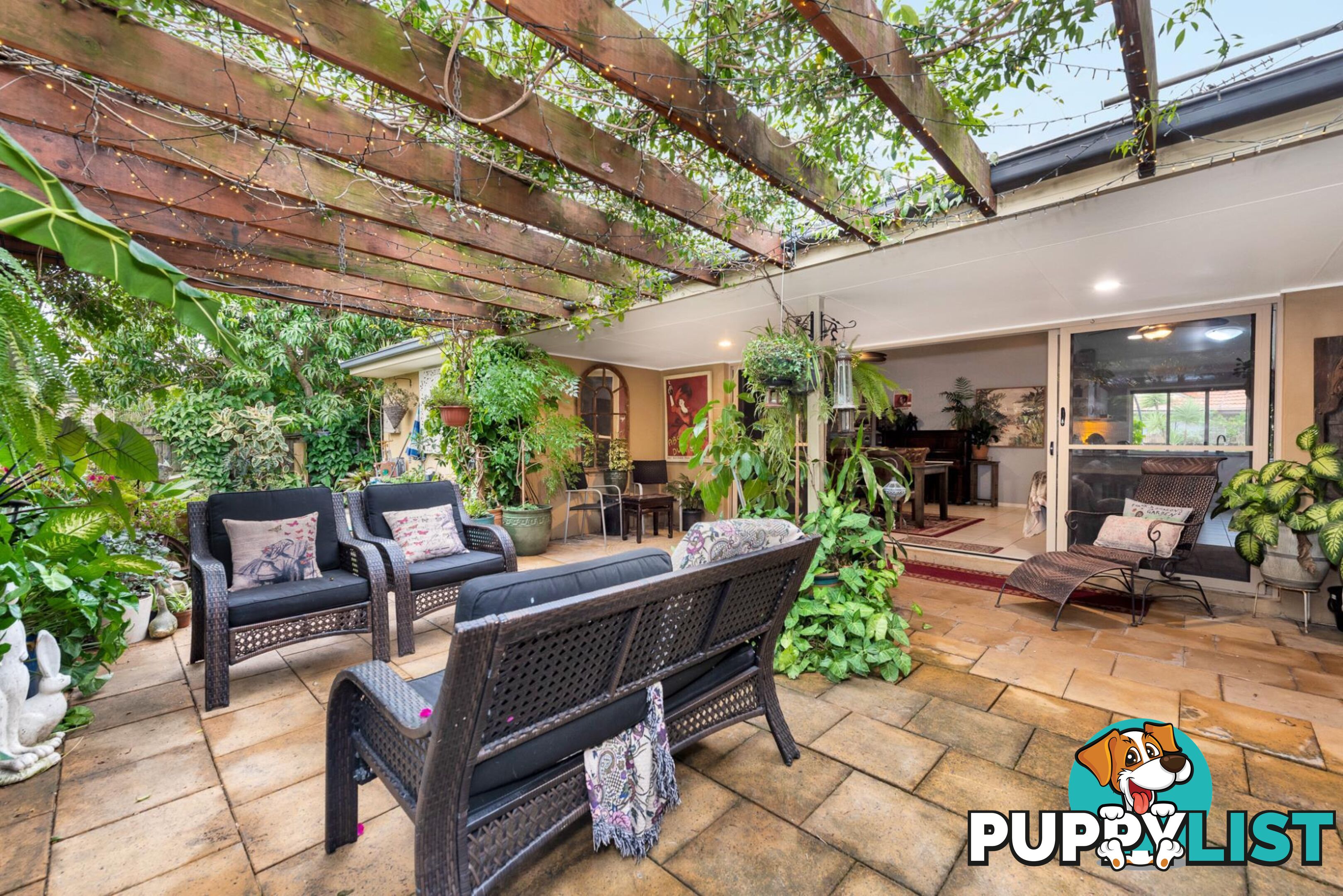 6 Caz Court UPPER COOMERA QLD 4209