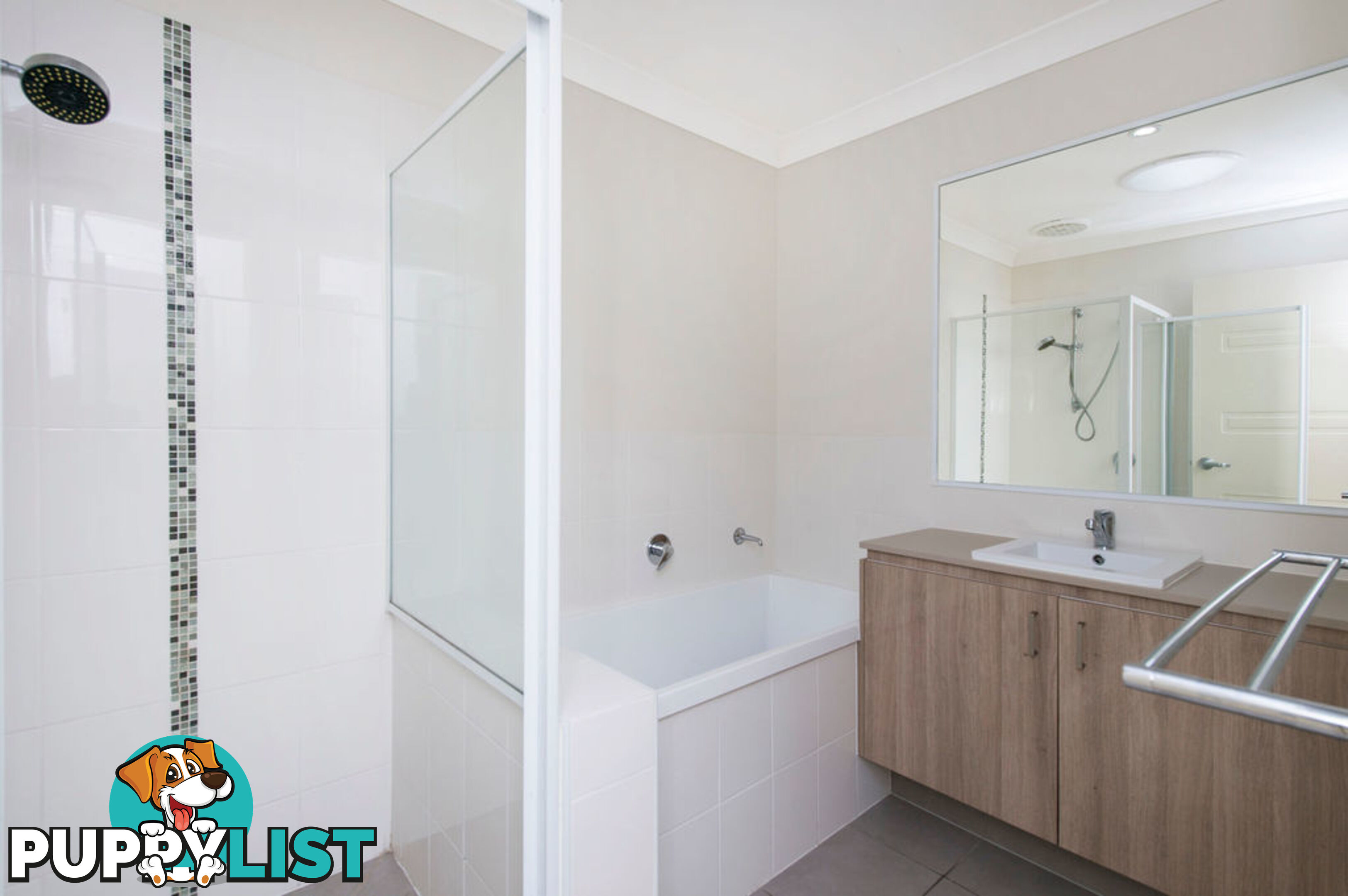 60 Damian Leeding Way UPPER COOMERA QLD 4209