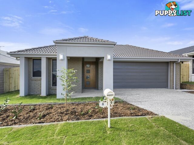 8 Maurie Pears Crescent PIMPAMA QLD 4209