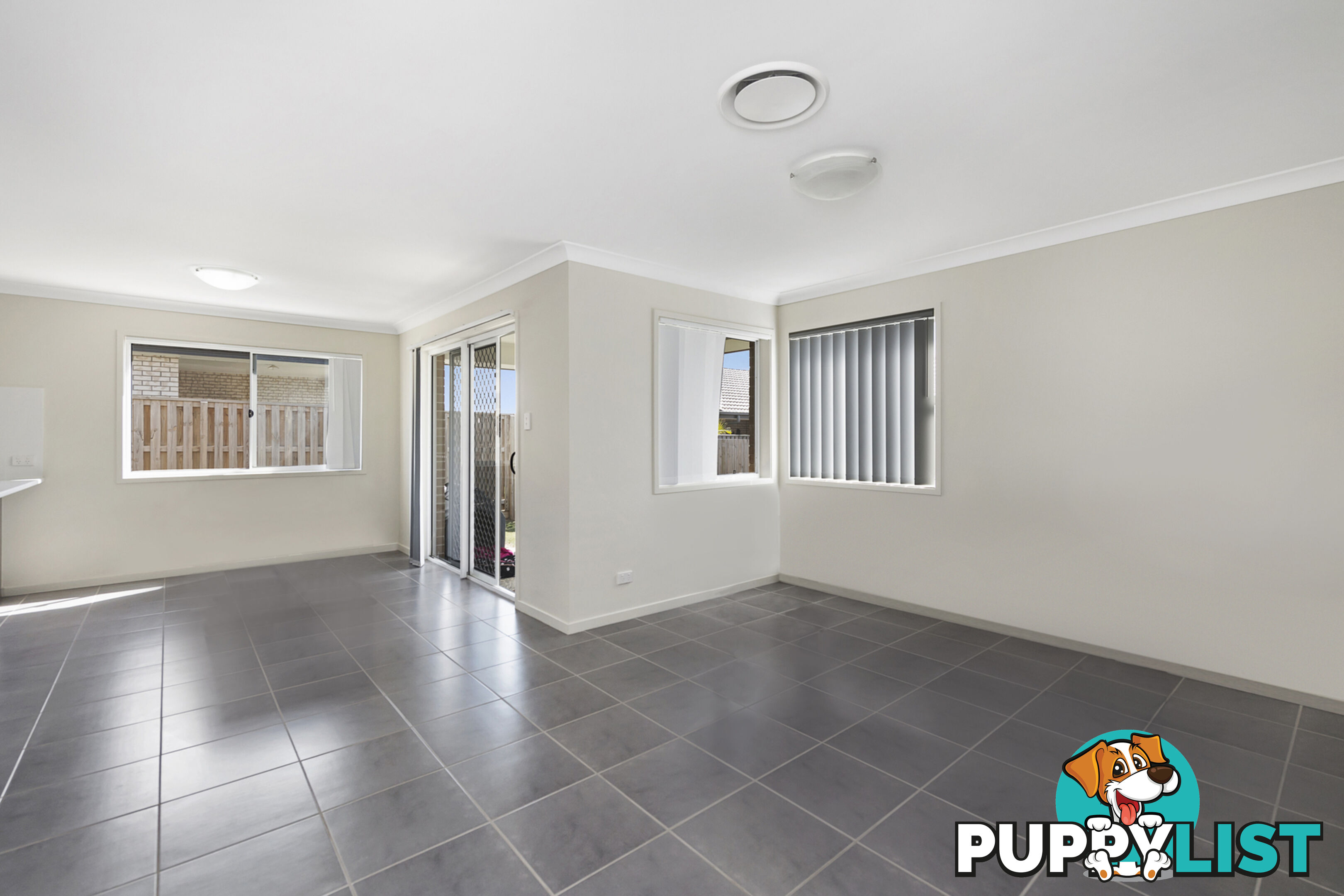 2A Carnarvon Court PIMPAMA QLD 4209