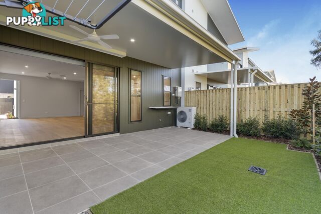 75/1 Lake Serenity Boulevard HELENSVALE QLD 4212