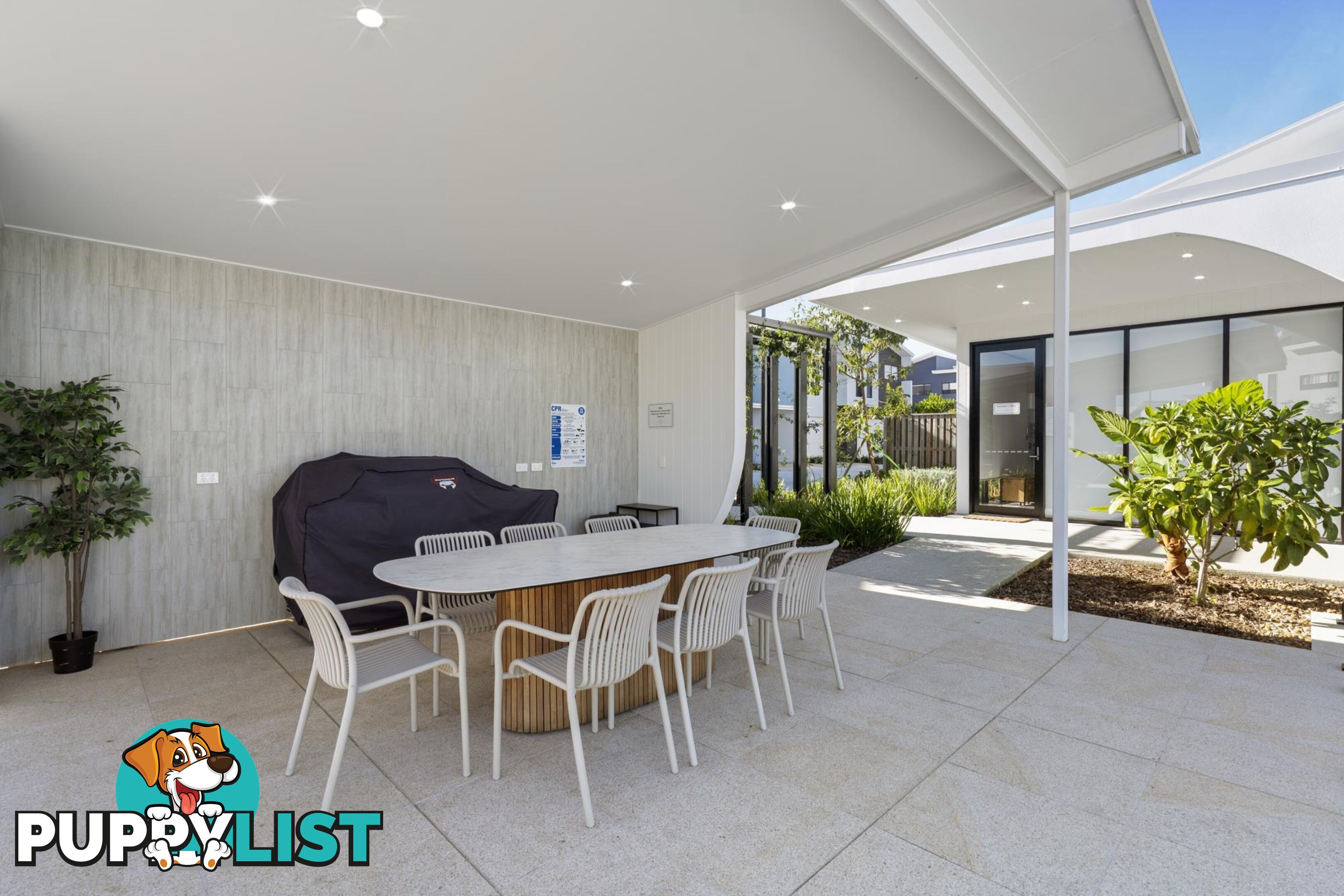 75/1 Lake Serenity Boulevard HELENSVALE QLD 4212