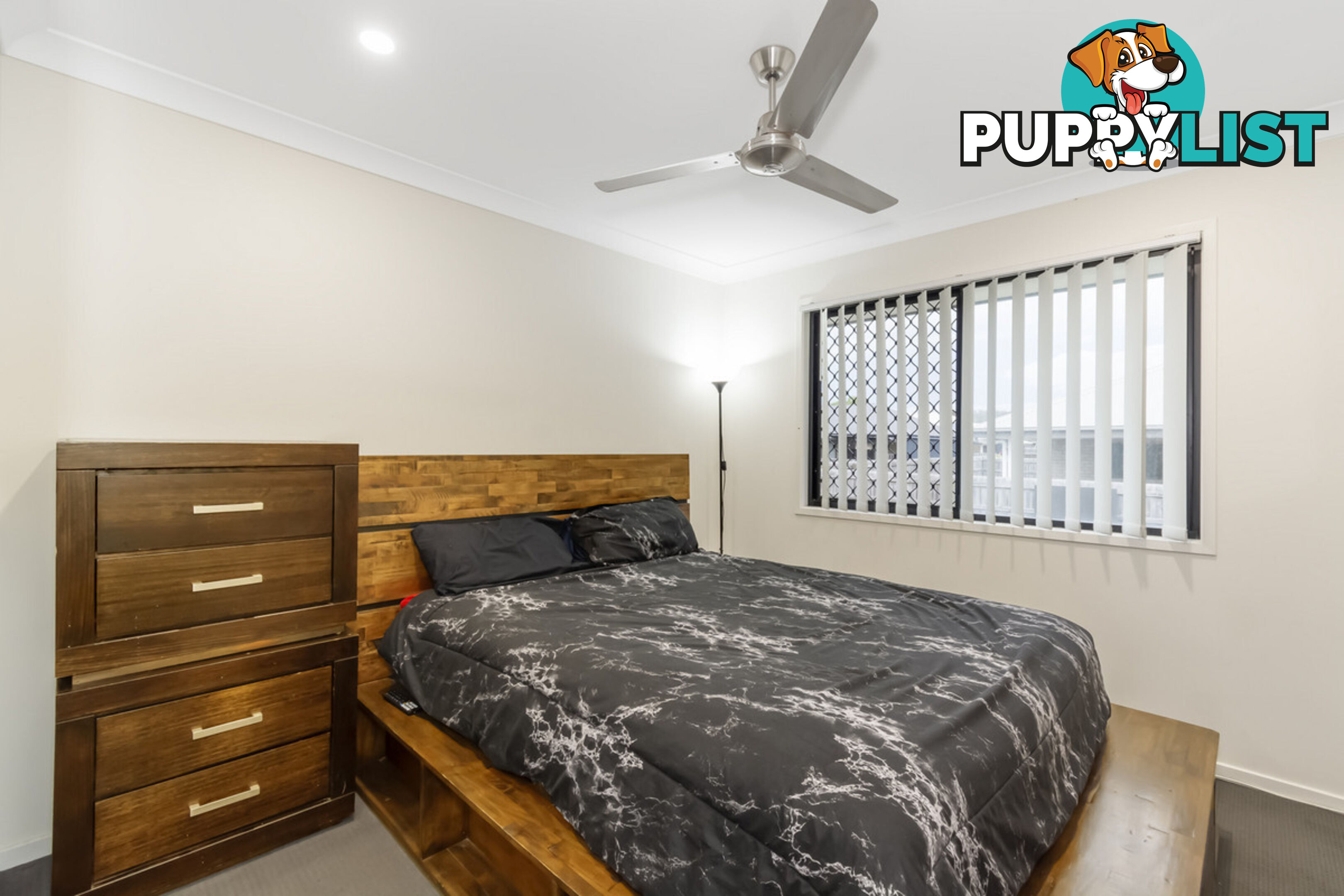 19 Ross Crescent PIMPAMA QLD 4209