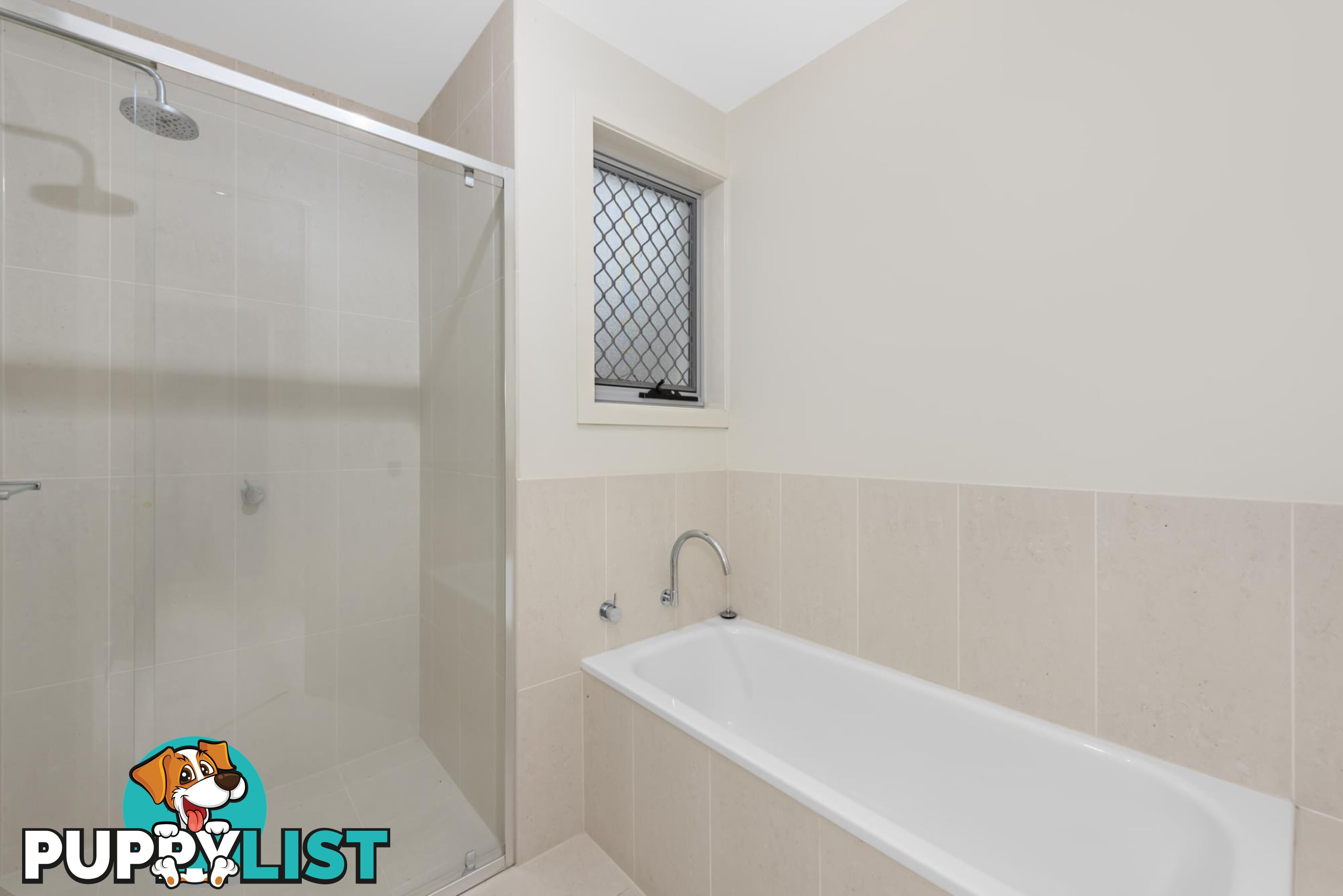 1/51 Canada Place ARUNDEL QLD 4214