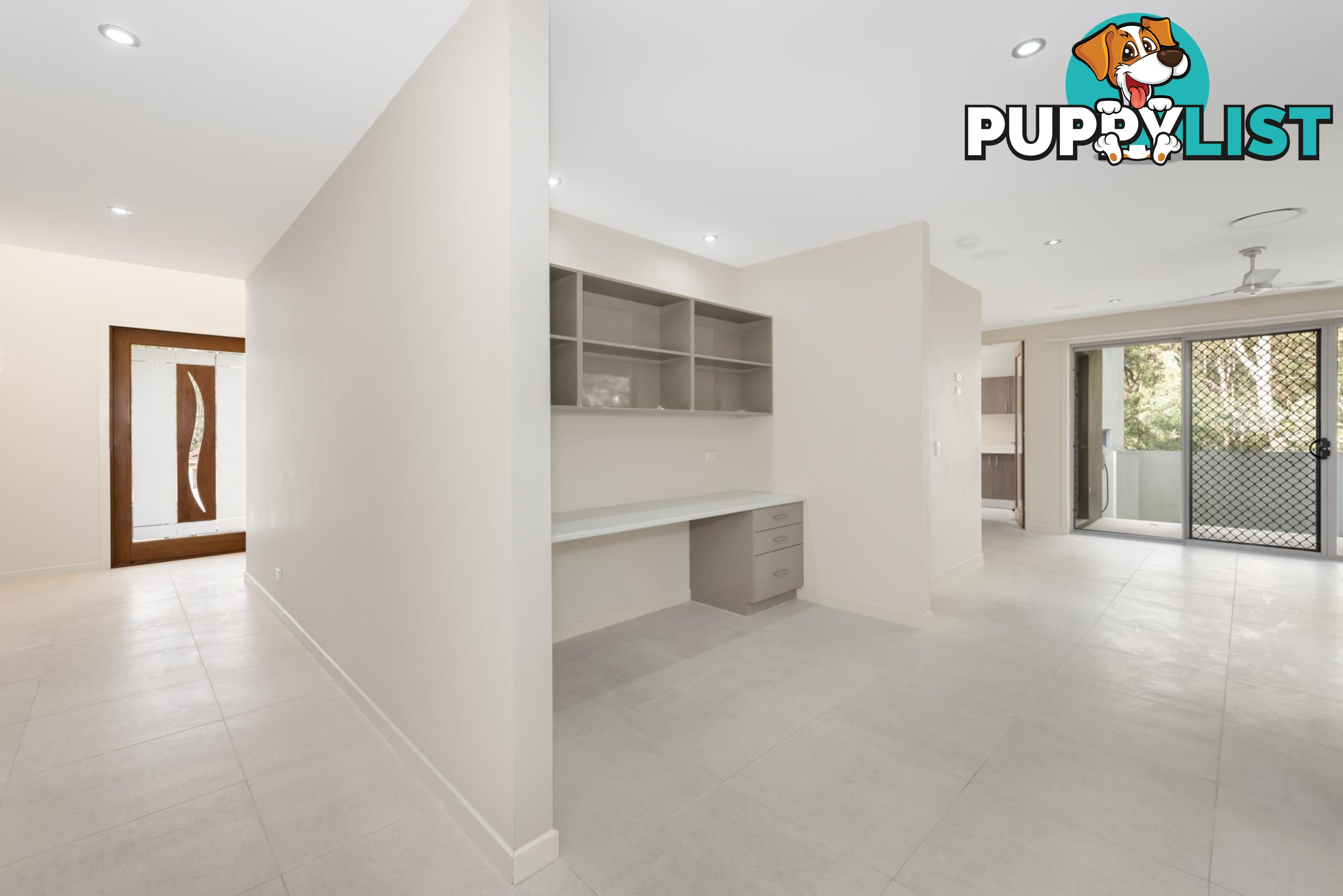 1/51 Canada Place ARUNDEL QLD 4214