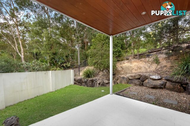 1/51 Canada Place ARUNDEL QLD 4214