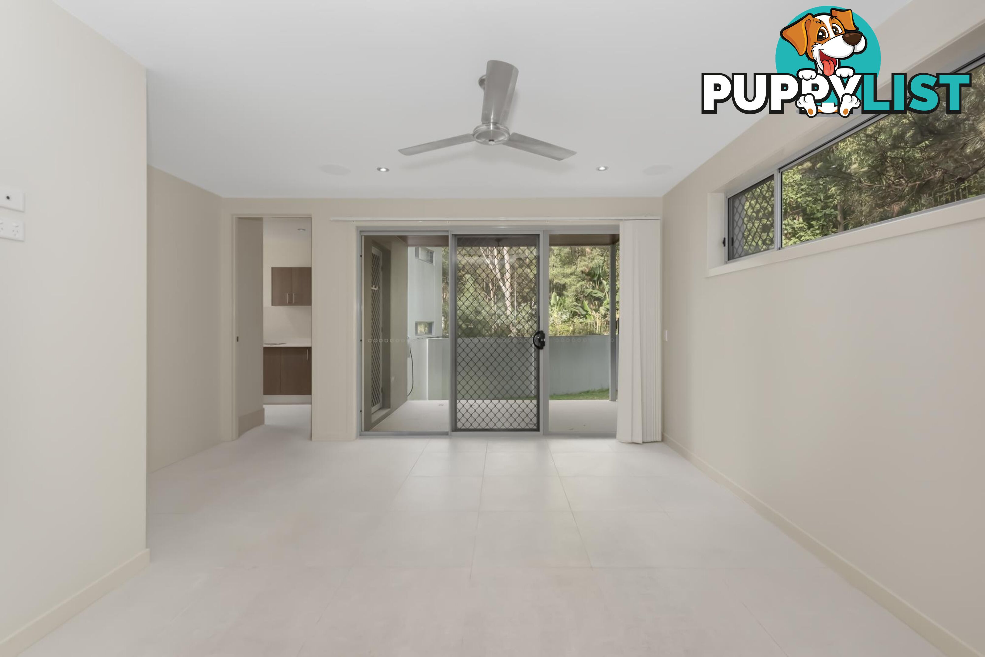 1/51 Canada Place ARUNDEL QLD 4214