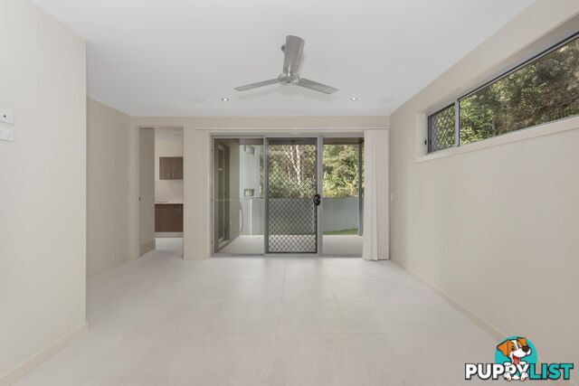 1/51 Canada Place ARUNDEL QLD 4214