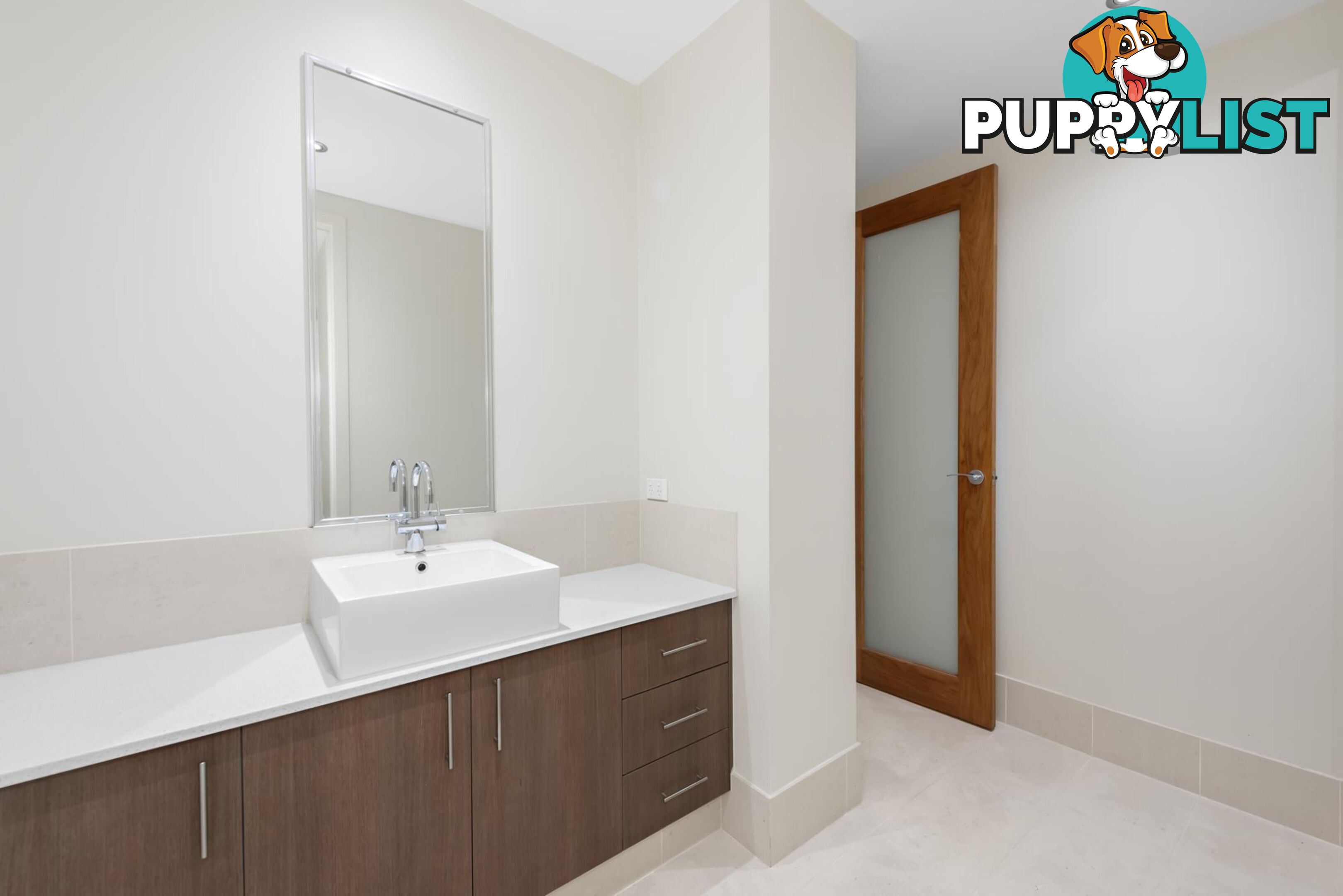 1/51 Canada Place ARUNDEL QLD 4214