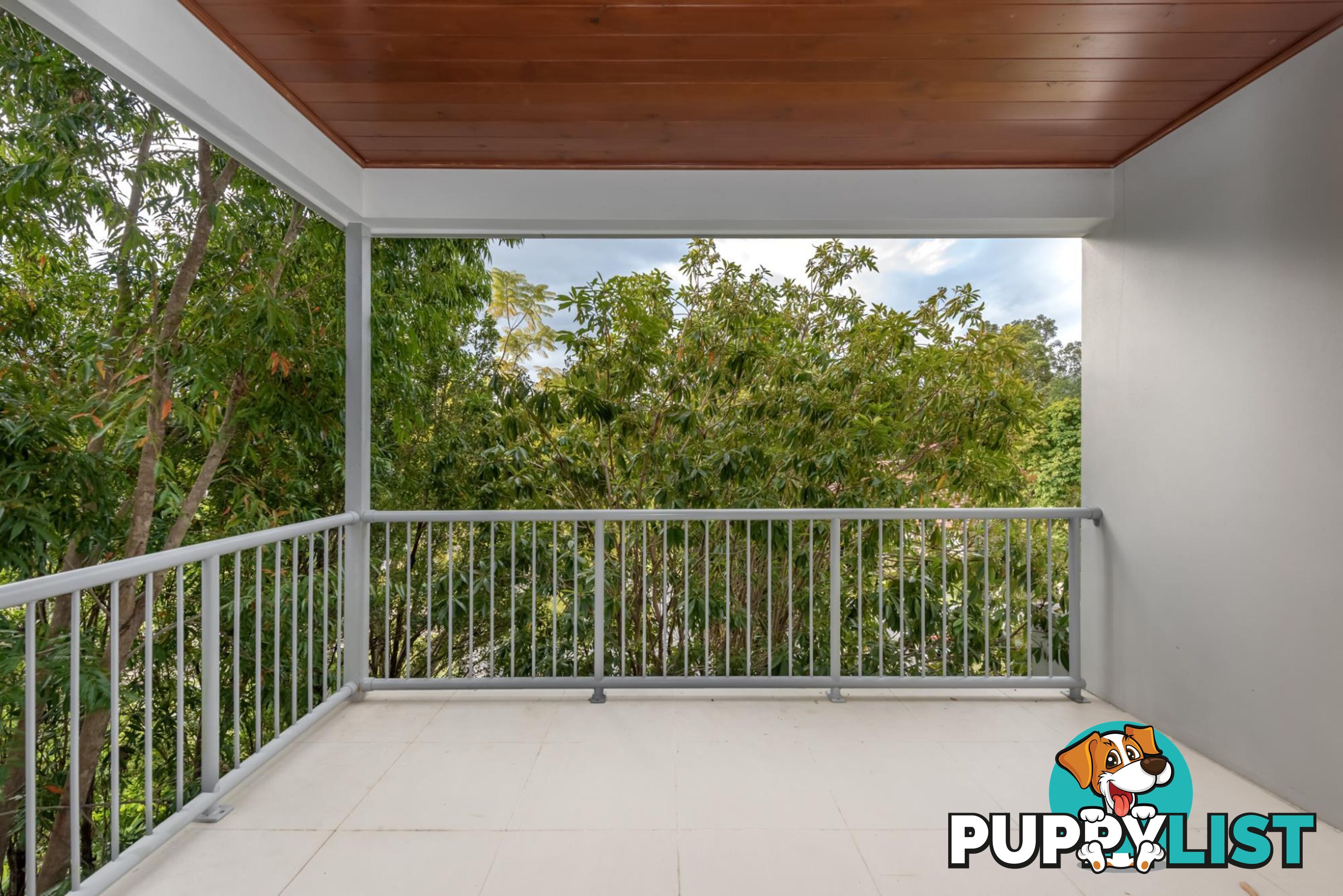 1/51 Canada Place ARUNDEL QLD 4214