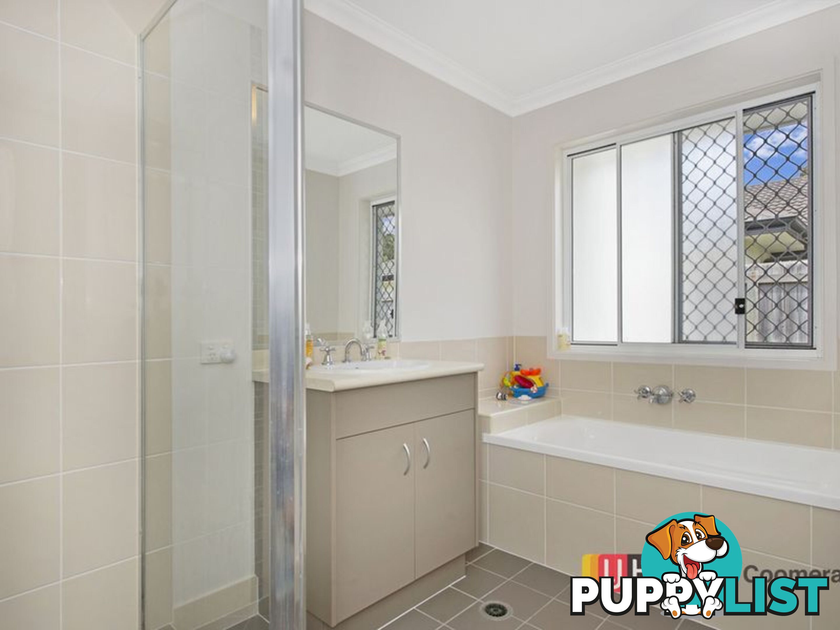 27 Firecrest Close UPPER COOMERA QLD 4209