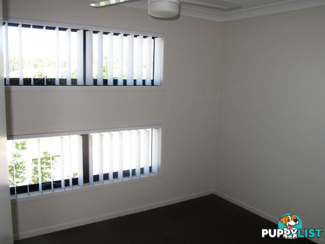 4A Charles Avenue PIMPAMA QLD 4209
