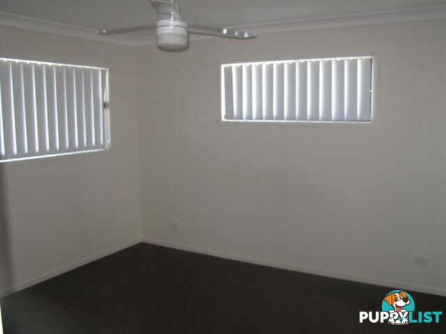4A Charles Avenue PIMPAMA QLD 4209