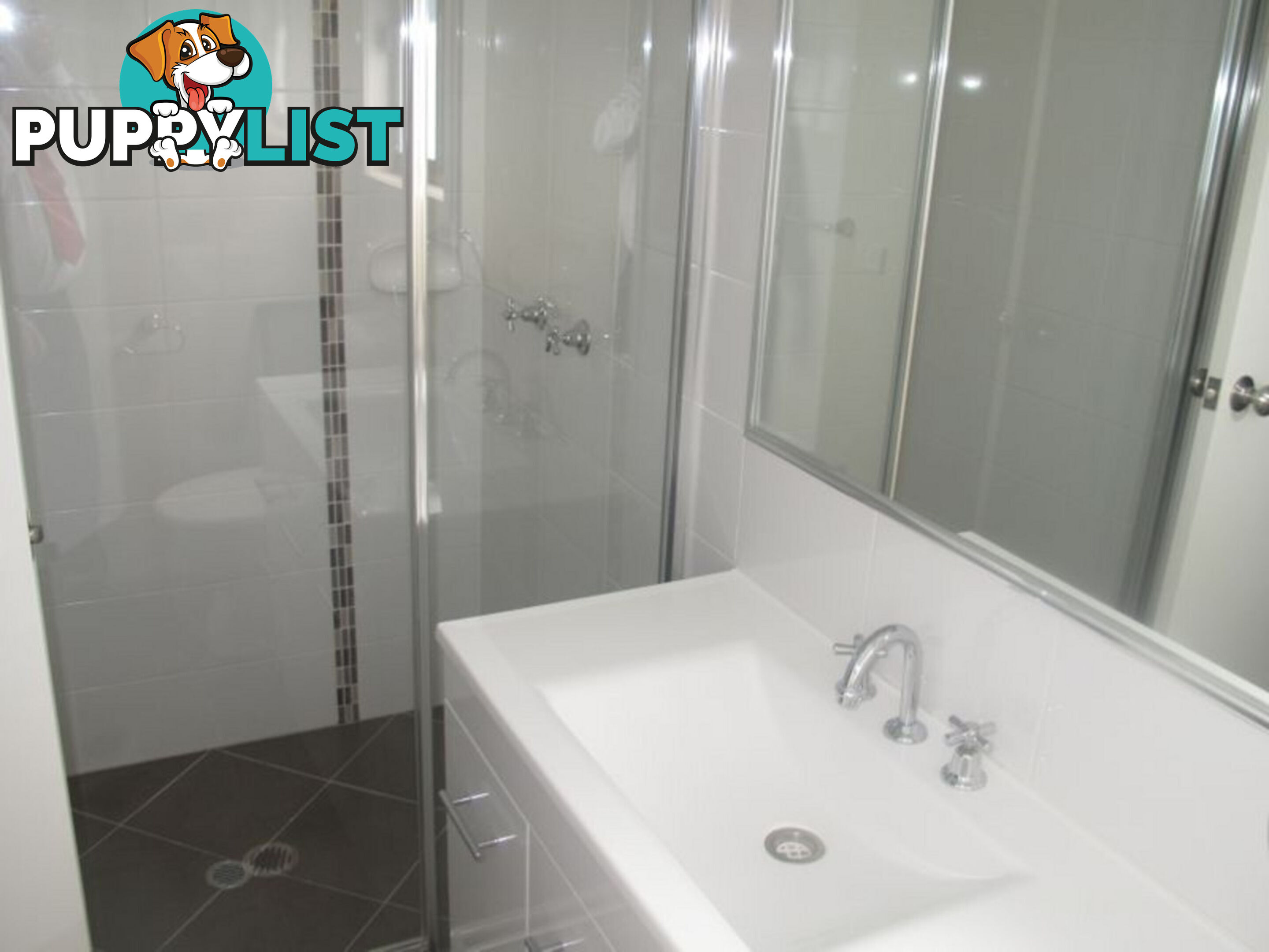 4A Charles Avenue PIMPAMA QLD 4209