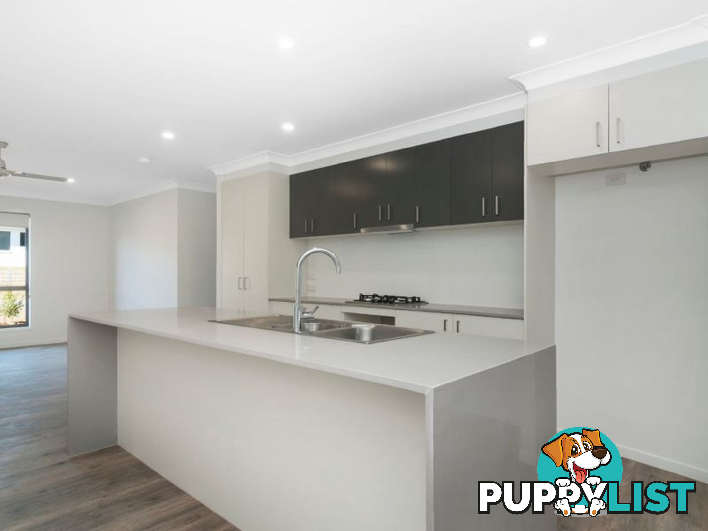 1/6 Pidgeon Street PIMPAMA QLD 4209