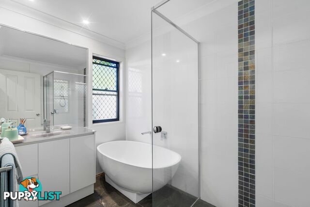 14 Blackwattle Circuit ARUNDEL QLD 4214