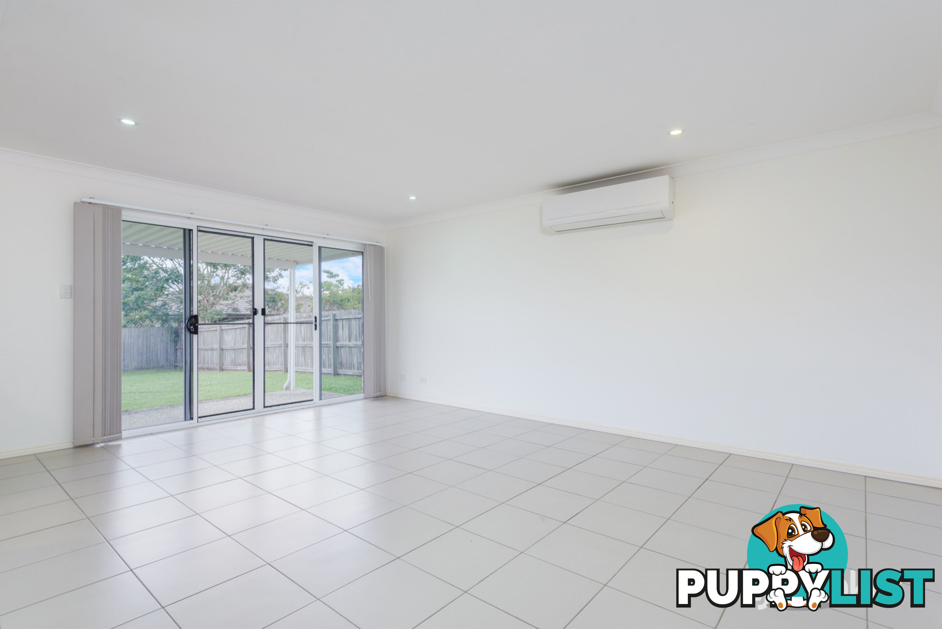 10 John Crescent PIMPAMA QLD 4209