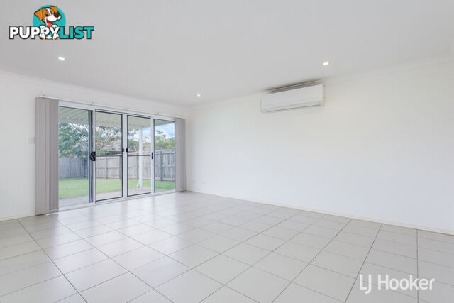 10 John Crescent PIMPAMA QLD 4209