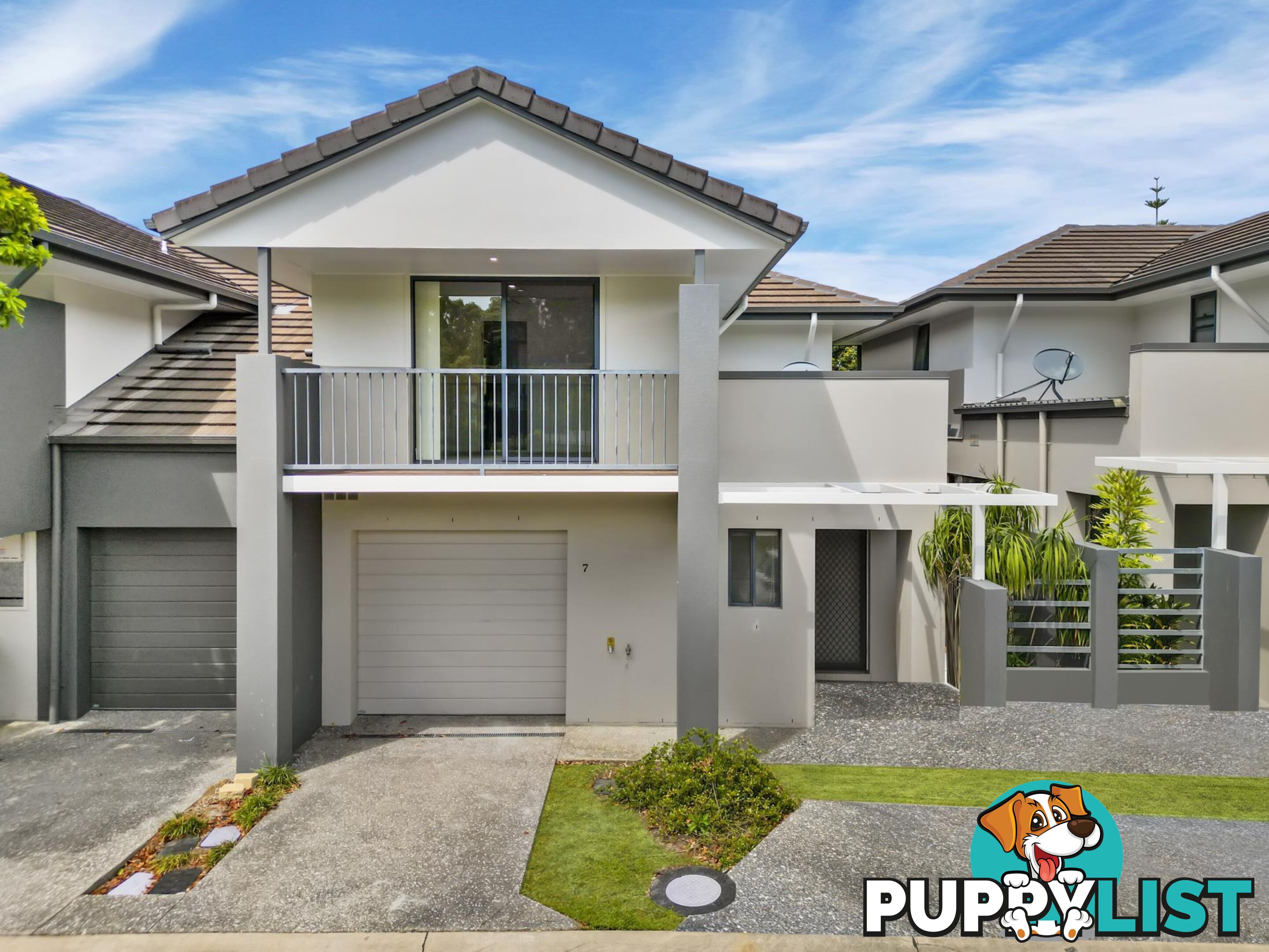 7/2 Jefferson Court UPPER COOMERA QLD 4209