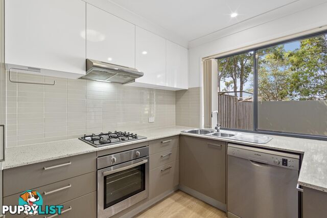 7/2 Jefferson Court UPPER COOMERA QLD 4209