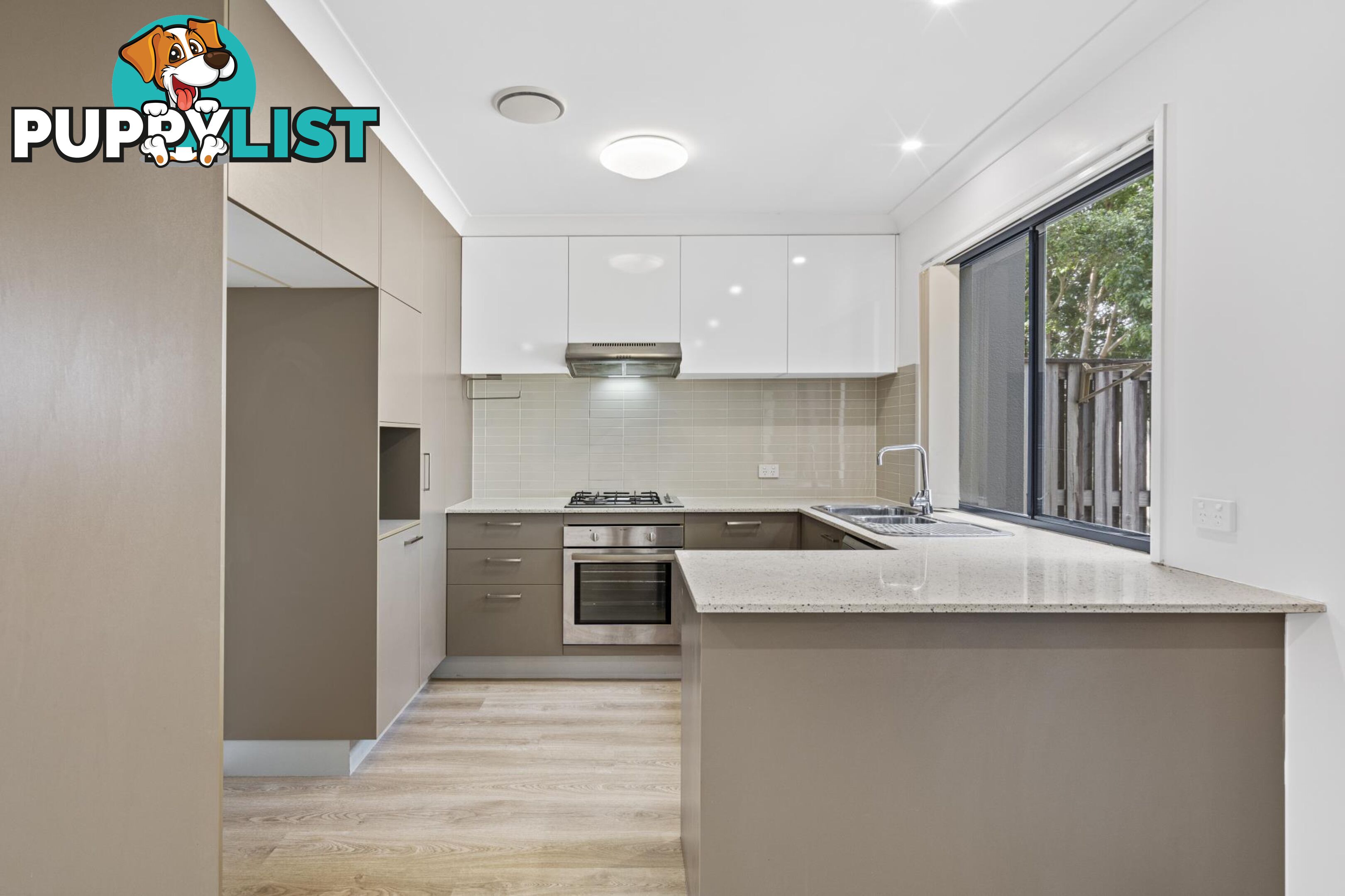 7/2 Jefferson Court UPPER COOMERA QLD 4209