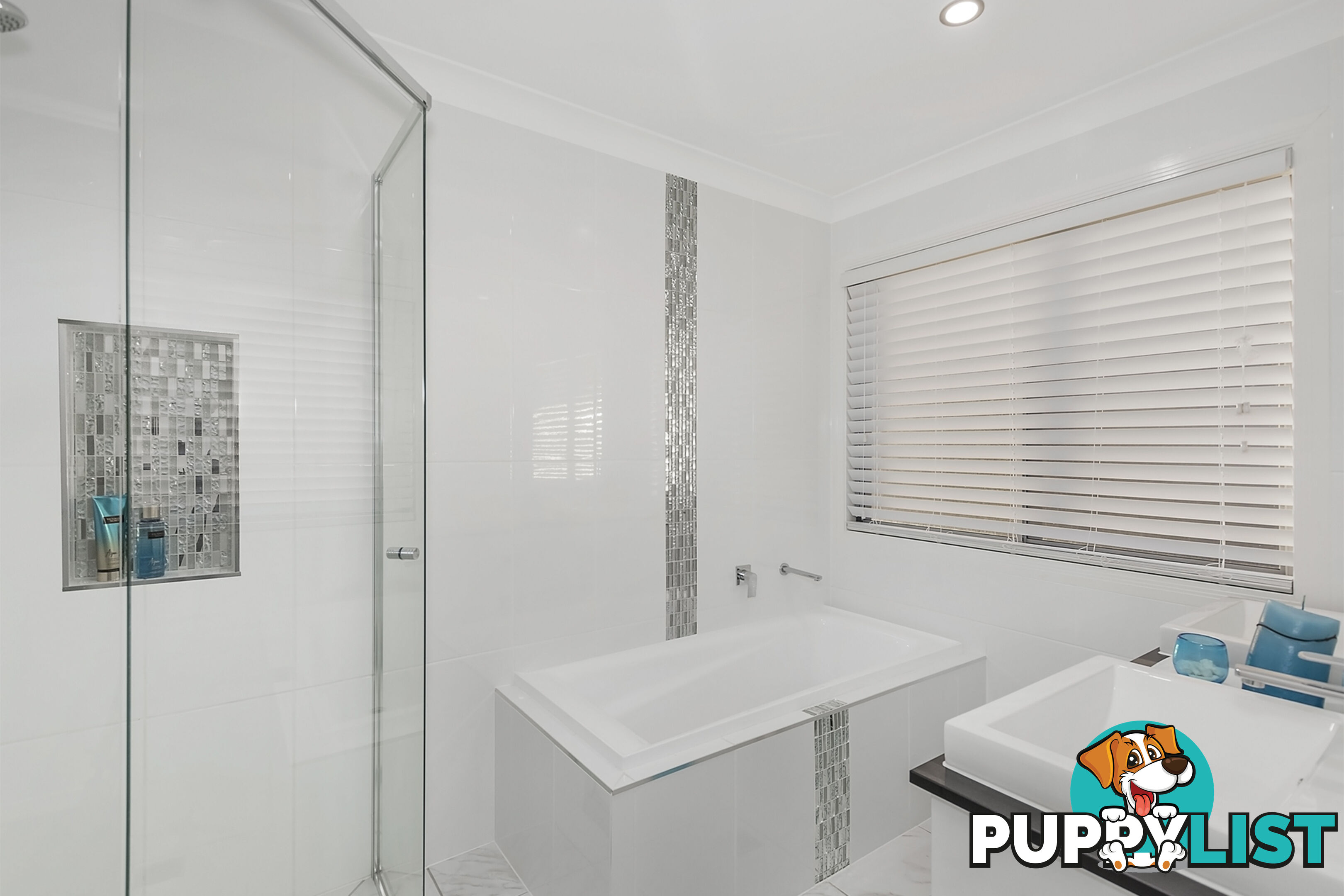 14 Rundle Avenue PIMPAMA QLD 4209