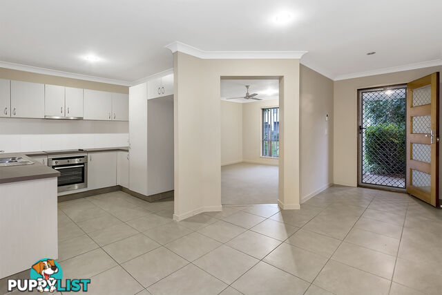 10 James Street PIMPAMA QLD 4209