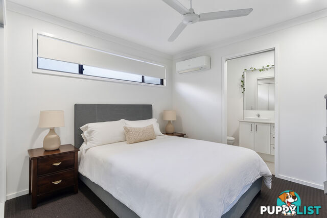 1/14 & 2/14 Aspect Street PIMPAMA QLD 4209